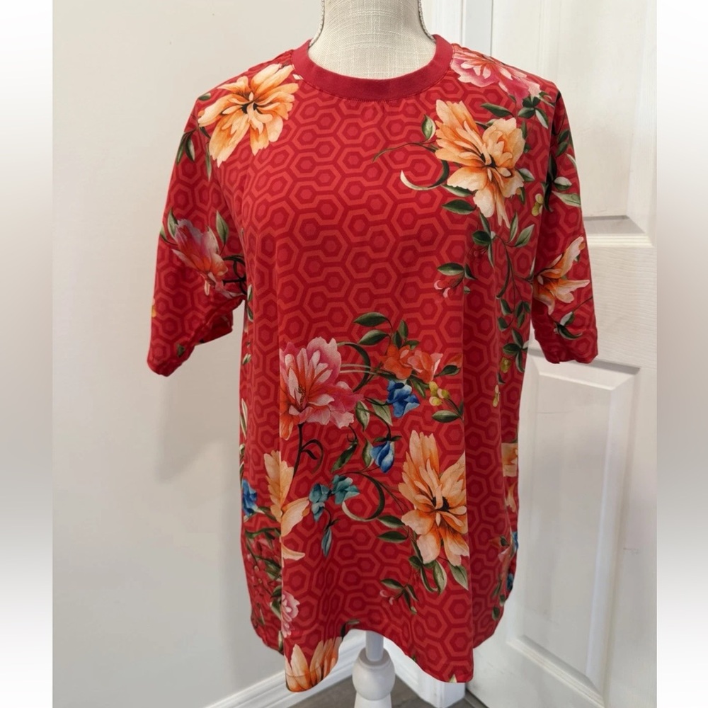 Johnny Was Annalyn 100% Silk Floral T-Shirt Size XS Red Butterfly